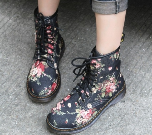 DM Style Floral Design Boots Plugin Trading Post